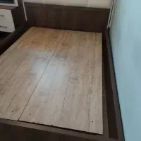 تخت دونفره یک متر و۳۰ سانت