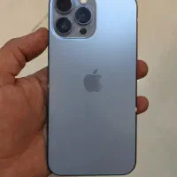 13pro maxباحافظه ی ۲۵۶ گیگ zaa
