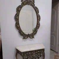 میز وآینه
