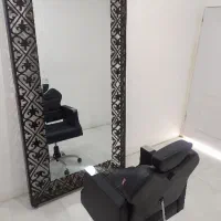 آینه قدی و صندلی اصلاح