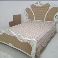 تخت دونفره چوب گردو تشک طبی فنری و پاتختی و دراور