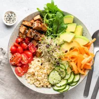 استخدام آشپز خانم + امور منزل