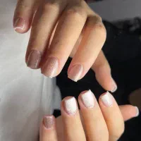 مدل برای کاشت و ترمیم ناخن