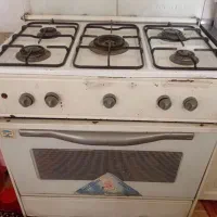 اجاق گاز و کابینت