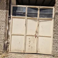 مقداری درب و پنجره