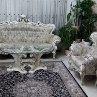 مبل سلطنتی ۹نفره همراه دو عسلی و میز جلو مبلی