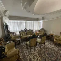 مبلمان۹نفره،میزناهارخوری۱۲نفره،آیینه کنسول