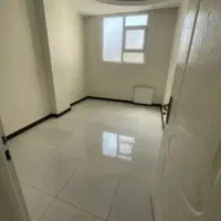 آپارتمان ۱۰۰ متری/ پارکینگ / نوساز