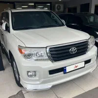 لندکروزر 2013