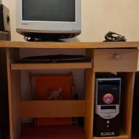 میز کامپیوتر