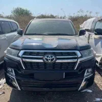 لندکروز 2021 پلاک دائم انزلی ۸ سیلندر فول کامل