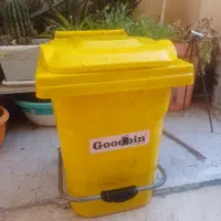 سطل اشغال بزرگ و کوچیک