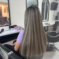 دستیار رنگ و لایت ، اجاره میز ناخن