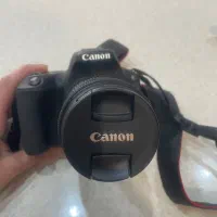 دوربین canon 200D