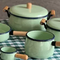 باز سازی و تعمیر قابلمه و ظروف آشّپزخانه