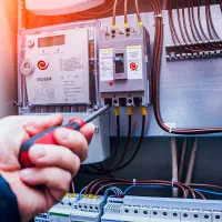 مونتاژ تابلو برق صنعتی ،تابلو چنج‌اوور ژنراتور