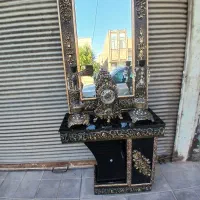 میز آینه شمعدان ساعت فلزی در حد نو