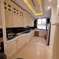 ۱۴۵ متر پاسداران ۲ پارکینگ ۱۰ ساله غرق نور