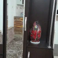 جاکفشی و میز التحریر