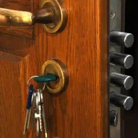 بازکردن قفل/کلیدسازی/ قفلساز/ کپی ریموت/کلیدخودرو