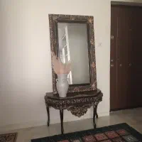 ایینه وکنسول