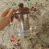 یک عدد قوری