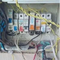 برقکار برق ساختمان  اتصالی رفع عیب نصاب سیم کشی