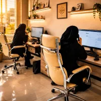 نیاز به همکار خانم ۱۷ الی ۲۸ سال داریم