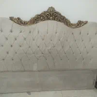 تخت دونفره به همراه میز آرایش