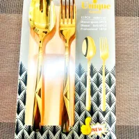 قاشق و چنگال یونیک طلایی