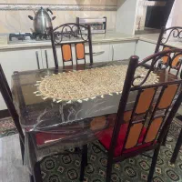 میز ناهارخوری ۶ نفره MDF و فلزی، بسیار تمیز و سال