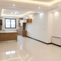 نیم-طبقه-جوان