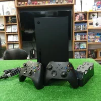 کنسول Xbox Series X دو دسته