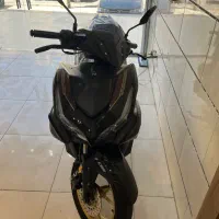 موتور NVX 155 آیروکس رنگ خاص مشکی زرشکی