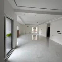 فروش واحد طبقه 1/کلید نخورده/دو دقیقه تا خط سرویس