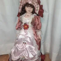 عروسک  پرنسسی کاملا نو با جعبه