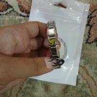 یک عدد دستبند چارم توپ والیبال