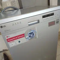 ظرفشویی LG نقره ای رنگ کاملا نو و تمیز