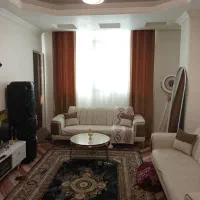 رهن و اجاره پل ارم، خیابان انقلاب