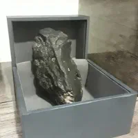 فروش شهاب سنگ کربنی الماسی قمری کلکسیونی واقعی