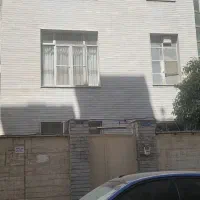سه طبقه دربست اجاره داده میشود
