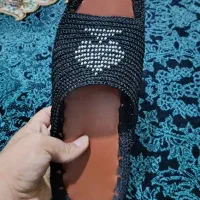 دمپایی زندان بافت دو ماه بیشتر استفاده نشده