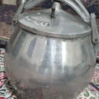 دیگ ۱۰ لیتری