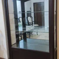 ویترین آینه ای