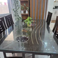 میز غذاخوری