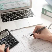 کمک حسابدار و فاکتور زن آقا
