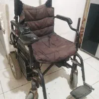 ویلچر برقی نیاز باطری دارد