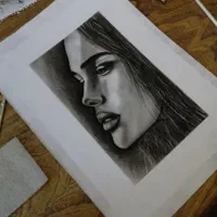 نقاشی،سیاه قلم،بوم،چهره،گل