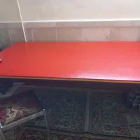 میز ناهارخوری و تخت خواب