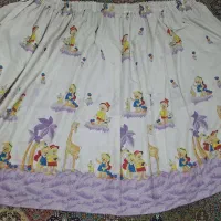 پرده عروسکی اتاق کودک